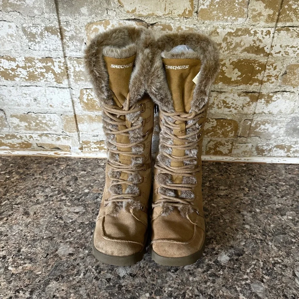 Skechers Winter Boots Womens 9 Tan Good Suede Faux Fur Lace Up Zip 45419